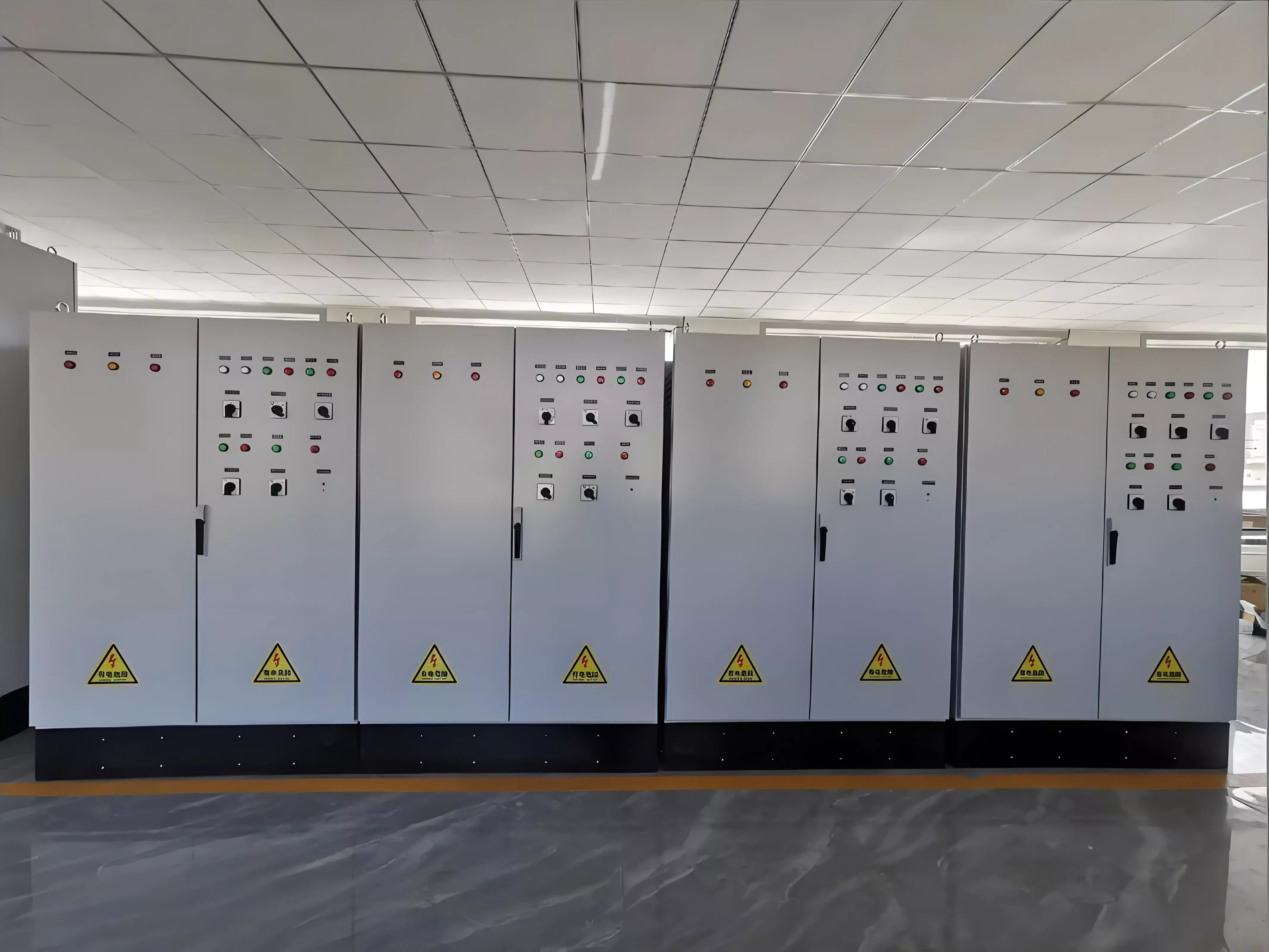 How Does a Distribution Cabinet Ensure Safe and Efficient Power Distribution?