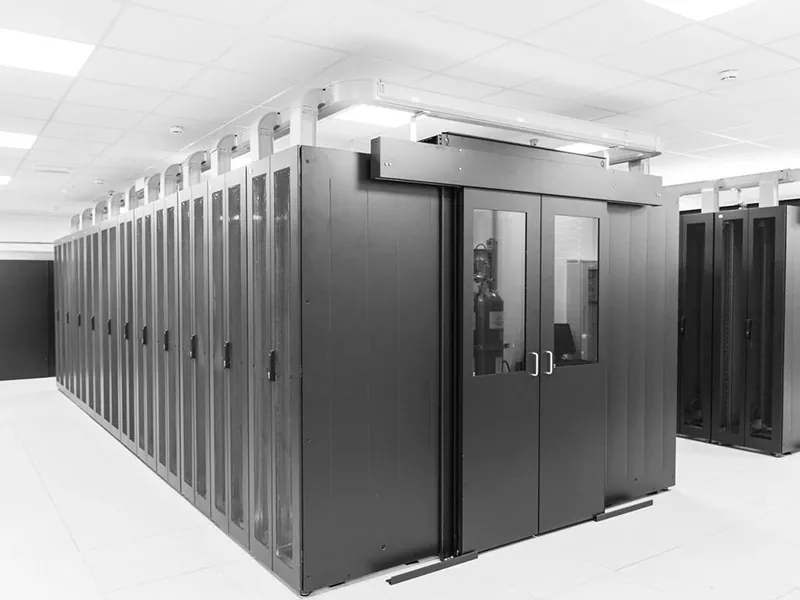 Closed Cold Aisle Cabinet